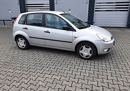 Ford Fiesta 1.3 16V Ghia KLIMA