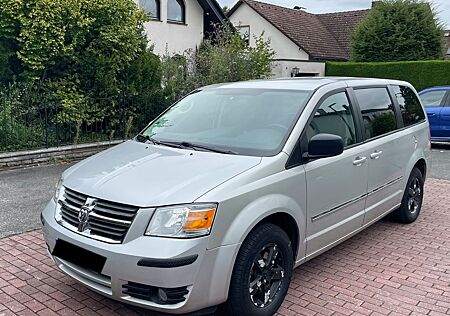 Dodge Grand Caravan 3.6 V6 TÜV / AHK / 7 Sitzer