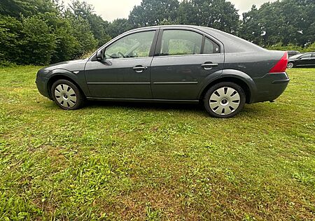 Ford Mondeo Lim. Ghia (HU-AU 12.2025)