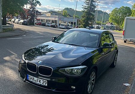 BMW 116i / F21 / TÜV NEU / SHZ / Service Neu