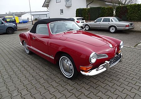 VW Karmann Ghia Volkswagen Cabrio vollständig restauriert