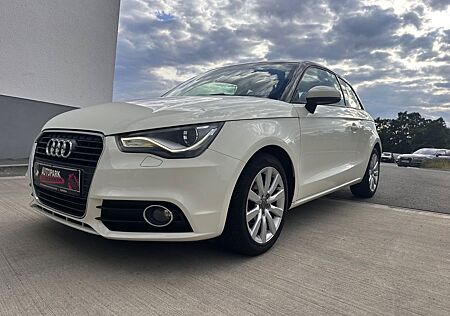 Audi A1 ambition*TÜV Neu*Navi*Bi Xnonon*Vollrechnung