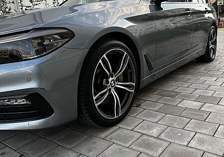 BMW 530d Touring Luxury Line, Head-Up H&K Vollleder