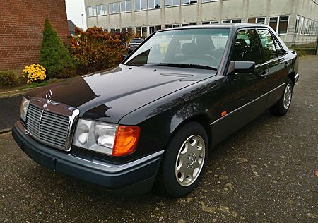 Mercedes-Benz 200 E W124, 1.Hand, Erstlack, Jahreswagenzustand