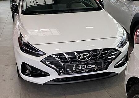 Hyundai i30 1.6 CRDi 85kW Intro Intro