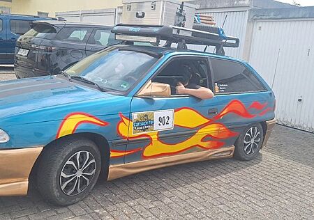 Opel Astra 1.6 CarbageRun "Tuning"