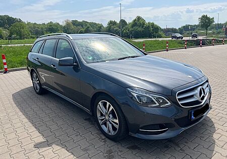 Mercedes-Benz E 220 BlueTEC BE T Edition AVANTG. Auto