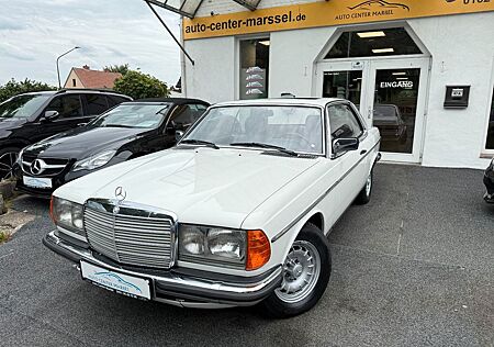Mercedes-Benz 123 C 230 CE AUTOMATIK/SCHIEBEDACH/ALLWETTER