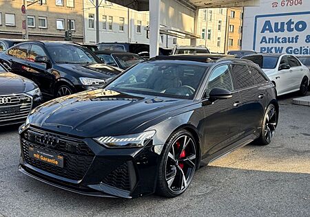 Audi RS6 RS 6 Avant 4.0 TFSI quattro CARBON-PAKE,PANO,B&O