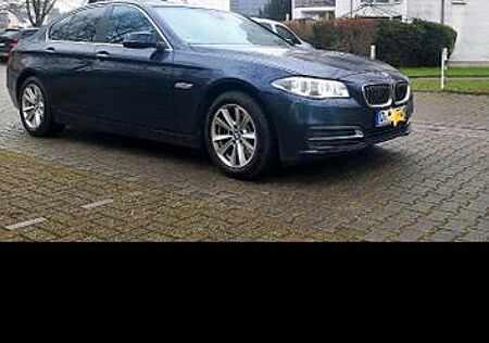 BMW 520d xDrive A Luxury Line Luxury Line