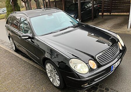 Mercedes-Benz E 500 T AVANTGARDE Avantgarde nur 74.500 Km