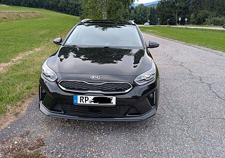 Kia Cee'd / Ceed 1.6 GDI Plug-In Hybrid Platinum...