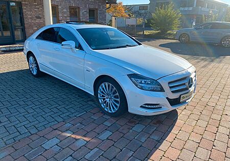 Mercedes-Benz CLS 350 Designo+Sitzbelüft.+Navi+Leder+Xenon+