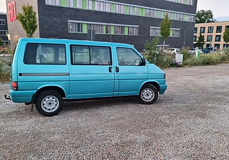 VW T4 Multivan Volkswagen 2.5L Benzin LPG