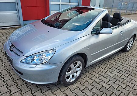 Peugeot 307 CC Cabrio-Coupe LEDER AUTOMATIK Getriebe