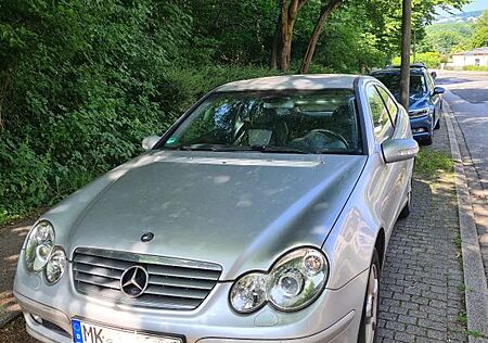 Mercedes-Benz CL 200