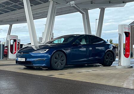 Tesla Model S Tri-Motor Allradantrieb Plaid MwSt