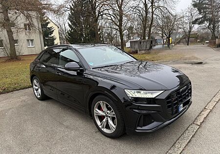 Audi SQ8 TDI quattro tiptronic -