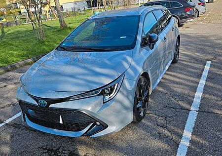 Toyota Corolla 2,0 Hybrid Touring Sports Extras Team D