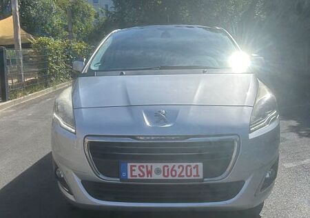 Peugeot 5008 Active