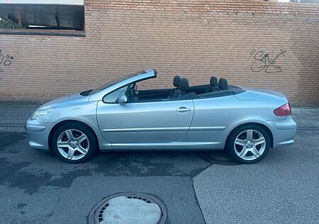 Peugeot 307 CC Cabrio 2,0 Automatik sehr zuverlässig