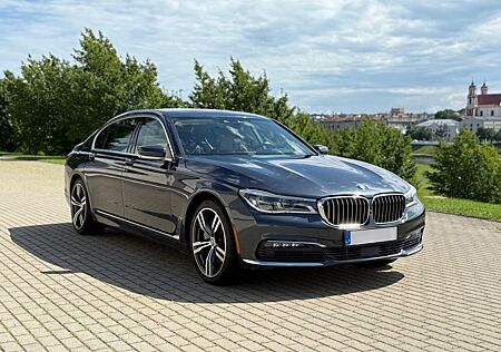 BMW 750Li xDrive -