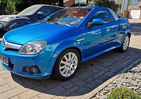Opel Tigra Twin Top Sport, Navi