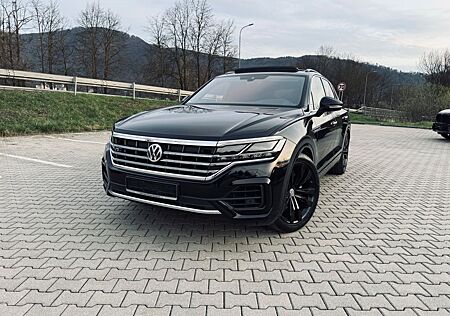 VW Touareg Volkswagen 3.0 V6 TDI 210kW 4MOTION Tiptronic -