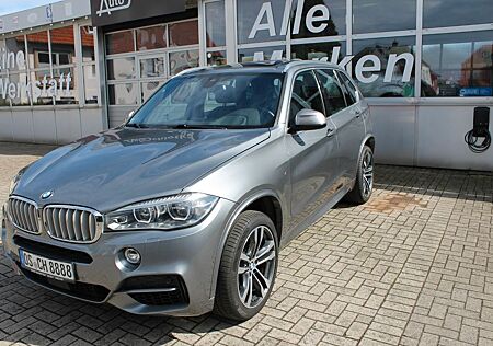 BMW X5 M50 M50d - Panorama-Standheizung-AHK-NAVI