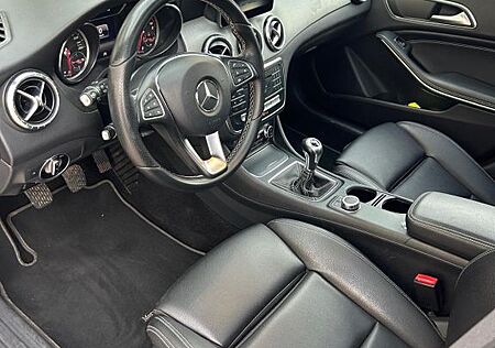 Mercedes-Benz CLA 180 Shooting Brake CLA 180 Urban Shootin...
