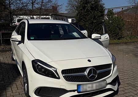 Mercedes-Benz A 180 AMG Line AMG Line