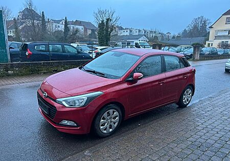 Hyundai i20 blue Trend