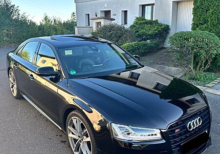 Audi S8 PLUS 4.0TFSI KERAMIK CARBON SOFTCLOSE MATRIX