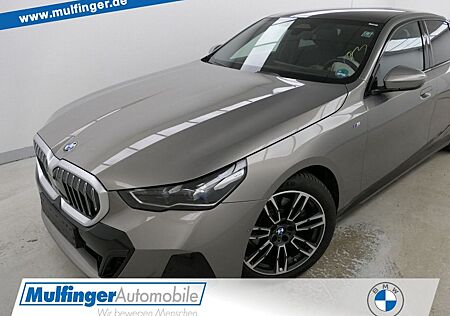 BMW 520d xDr.M Sport Standh.PanoD.KomfS+Bel.SurView
