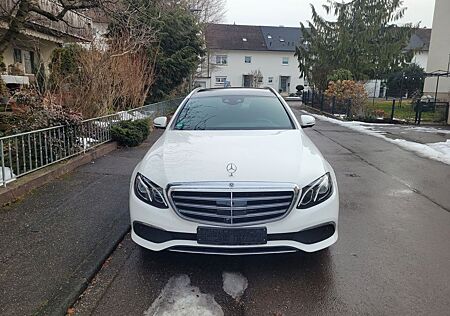 Mercedes-Benz E 220 d T-Modell ,Panoramadach, Schiebedach