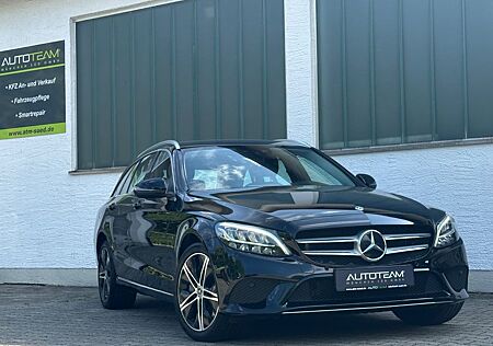 Mercedes-Benz C 300 T de*AVANTGARDE*1-HAND*KAMERA*LED*CARPLAY