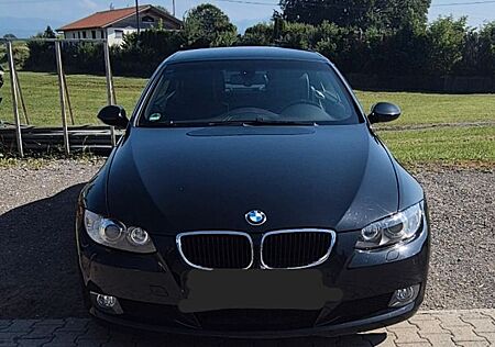 BMW 320i -