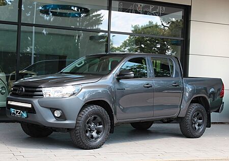 Toyota Hilux Double Cab 4x4 mit Standheizung