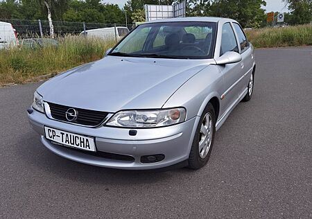Opel Vectra 1.6 16V, 1.HAND, XENON, KLIMA, TÜV04/27