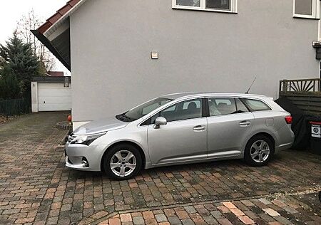 Toyota Avensis Verso