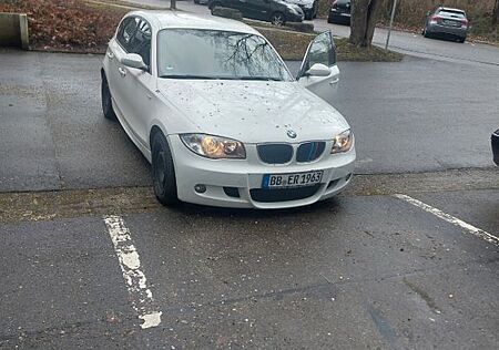 BMW 118i -