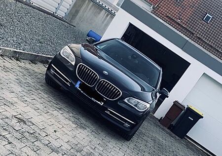 BMW 740d -