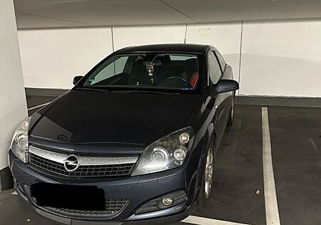 Opel Astra H GTC 1.6