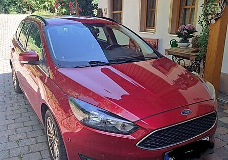 Ford Focus 1,0 EcoBoost 92kW Cool & Connect Turni...
