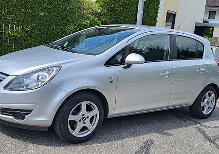 Opel Corsa D 1,4 Edition "111 Jahre" Klima,Tempomat