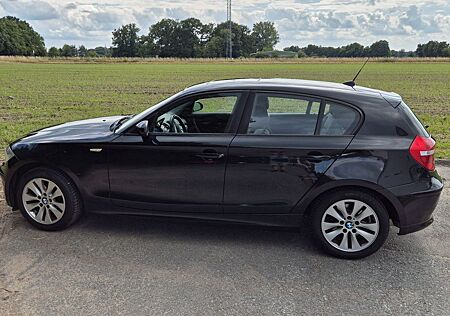 BMW 118i - mit Schiebedach