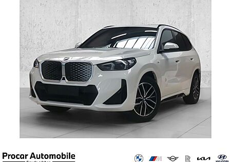 BMW iX1 eDrive20 M Sport+HUD+ACC+AHK+NAVI+LED+SHZ+PA