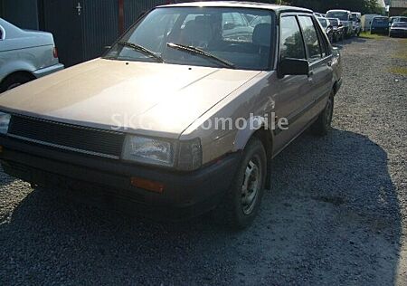 Toyota Corolla 12 V DX ***AUTOMATIK***