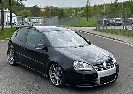 VW Golf Volkswagen R32 DSG