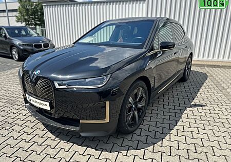 BMW iX xDrive 40 HUD AHK Pano Leder H&K 360 Kamera